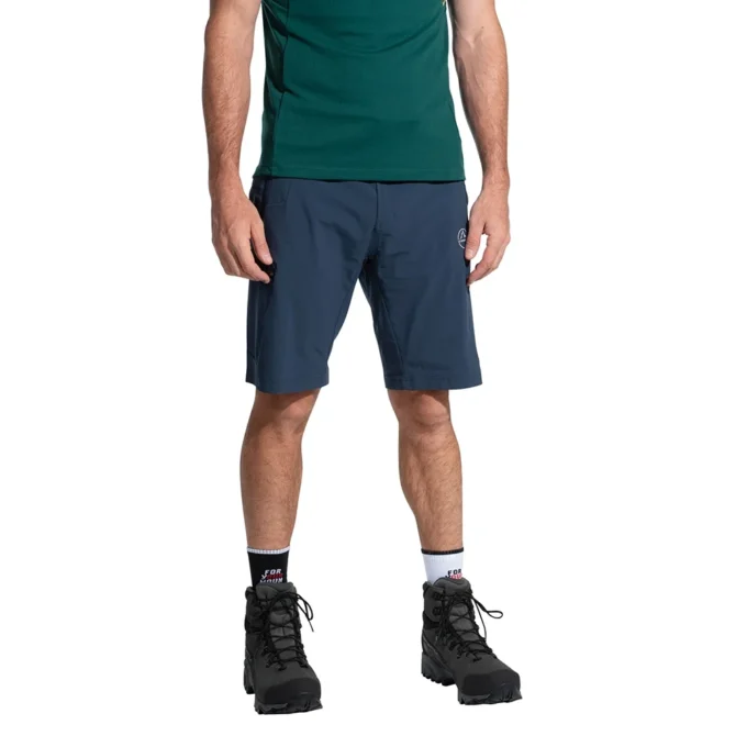Short West Crest M